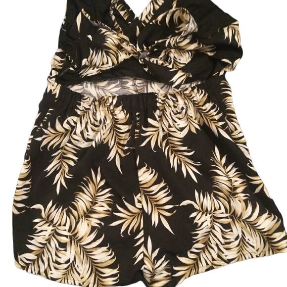 Revamped Palm leaf spaghetti strap romper with back bow tie and cut out - Picture 10 of 10